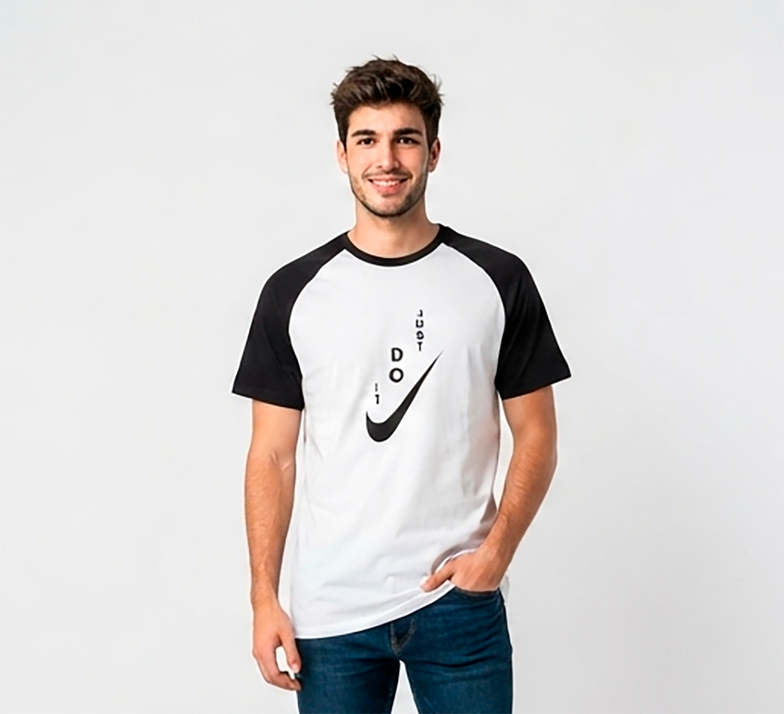 Camiseta hombre blanca, mangas negras, estampada. Just do it