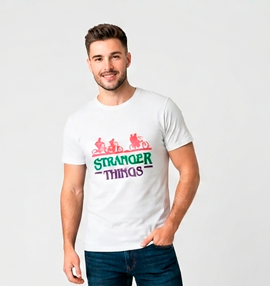 Camiseta hombre colorida stranger things
